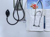 医护您多久没回老家了？为医务人员减负！