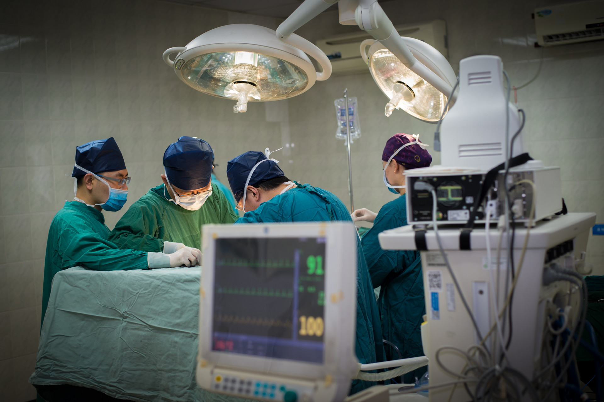 摄图网_500818348_banner_手术室手术中（企业商用）.jpg